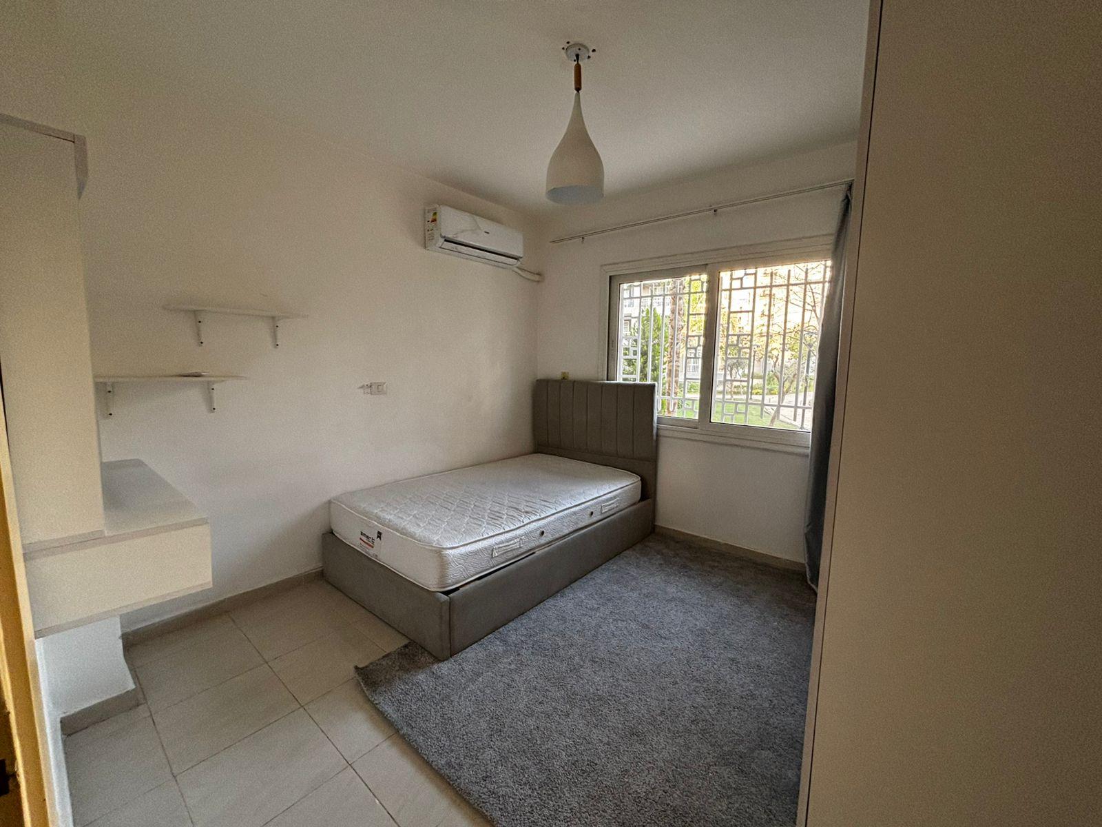 Apartment for rent, furnished, area 109 square meters, at a bargain price in B10