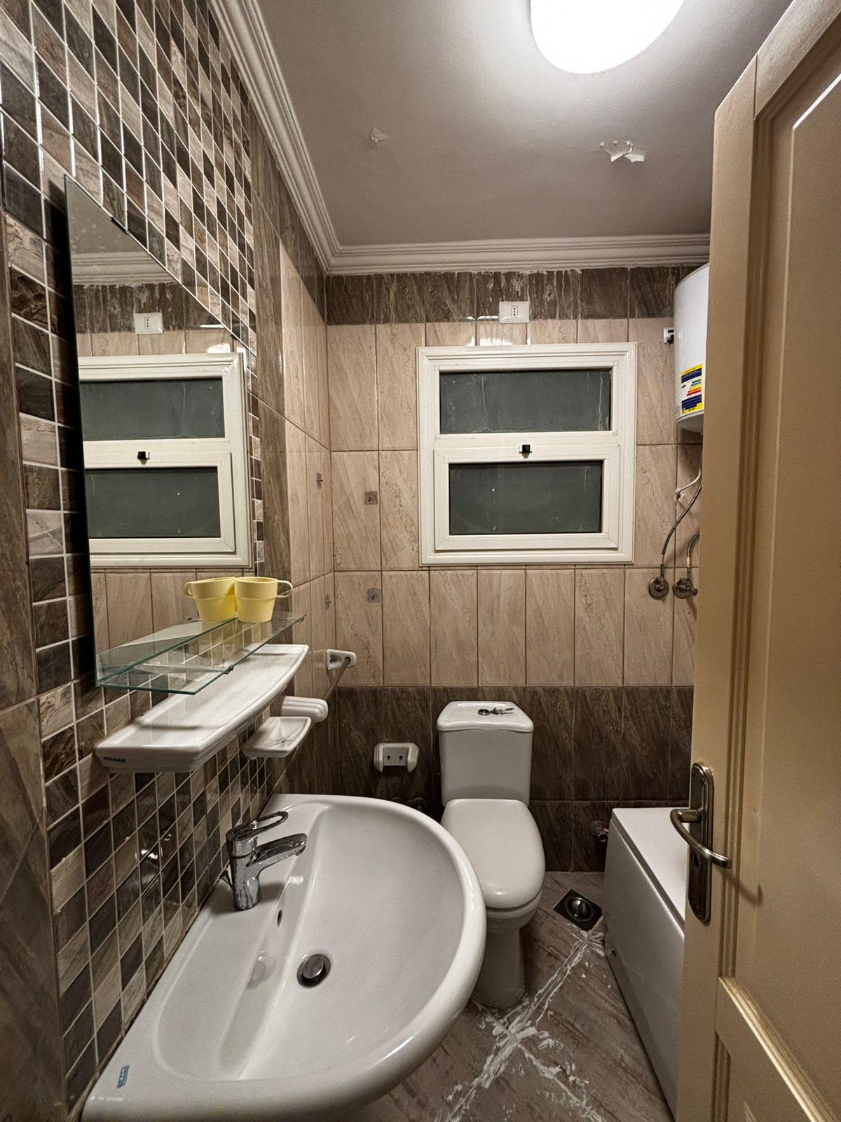 Apartment for rent, furnished, area 109 square meters, at a bargain price in B10